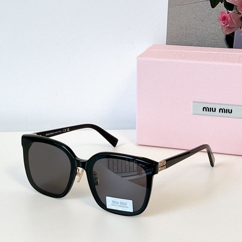 MIU MIU